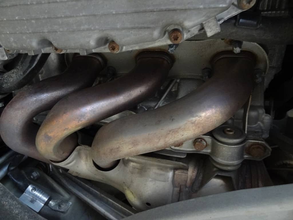 exhaust-manifold