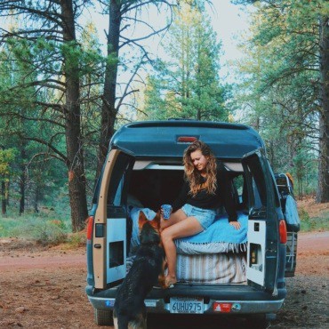 sandsunsaltwater-backstories-vanlife