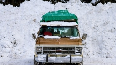 campervan-covered-in-snow