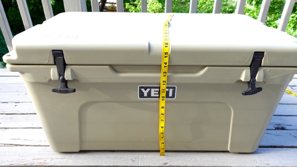 YETI Tundra 65 Cooler - Tan