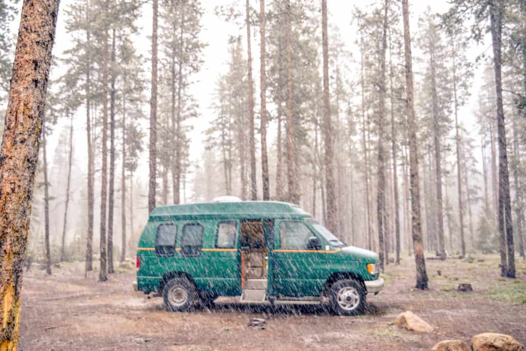 van-camping-snow