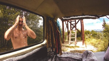 van-life-hygiene-shower