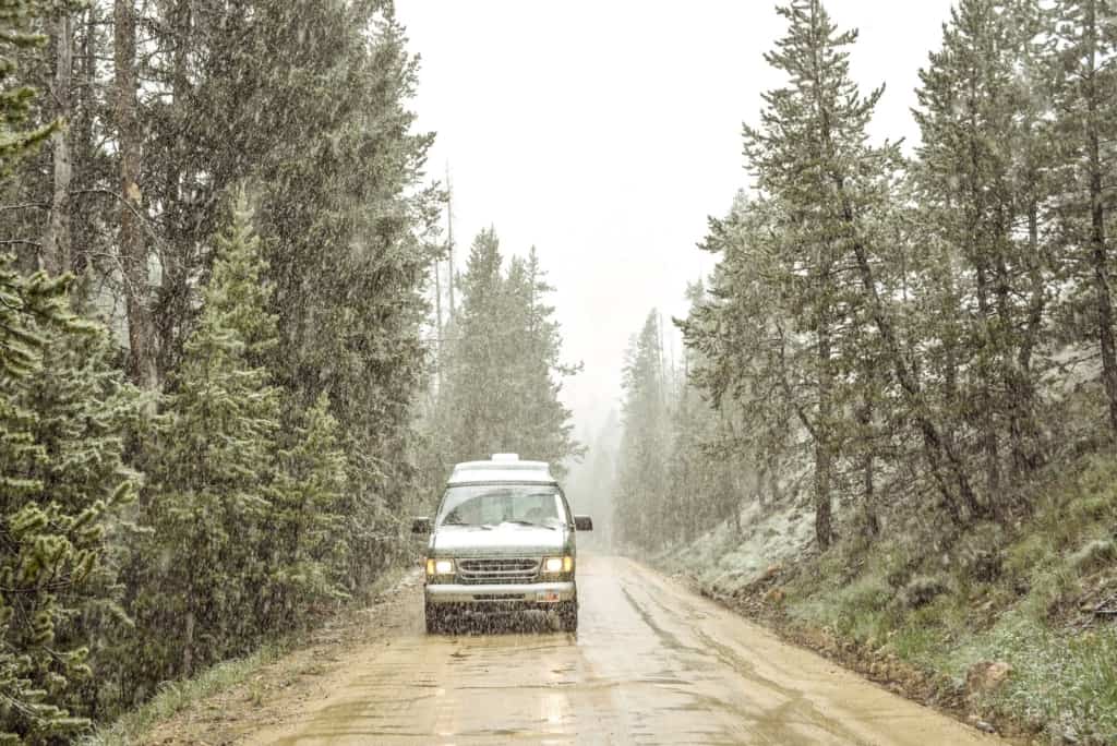 winter-vanlife-driving-safely