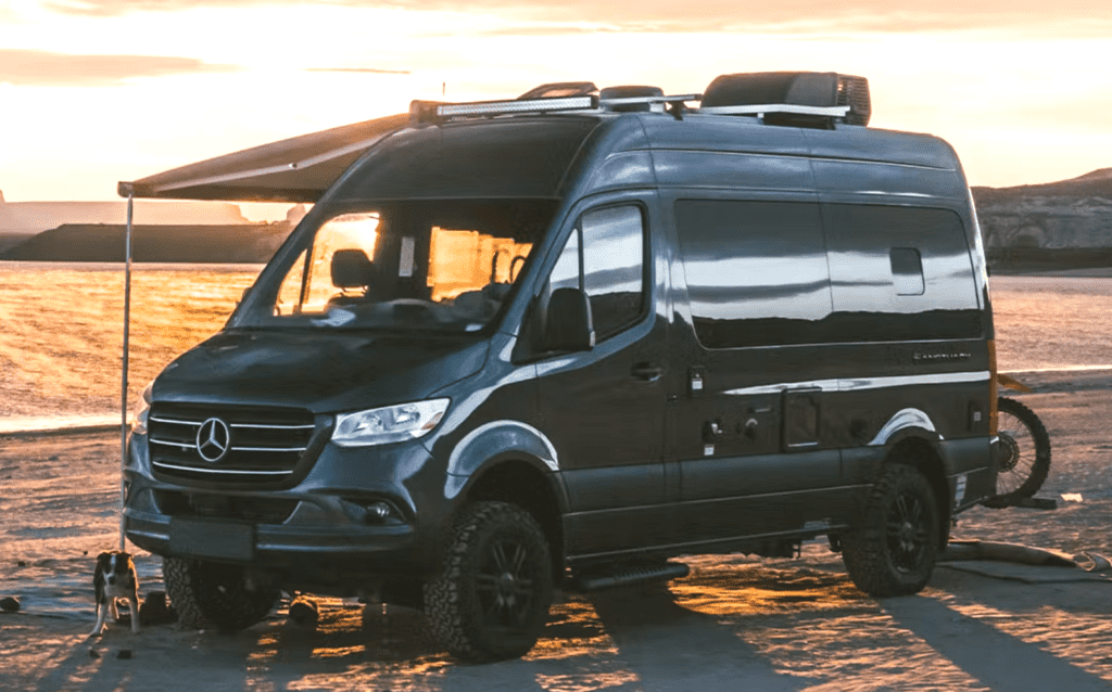 4x4-campervans-thor-sanctuary-motor-coach