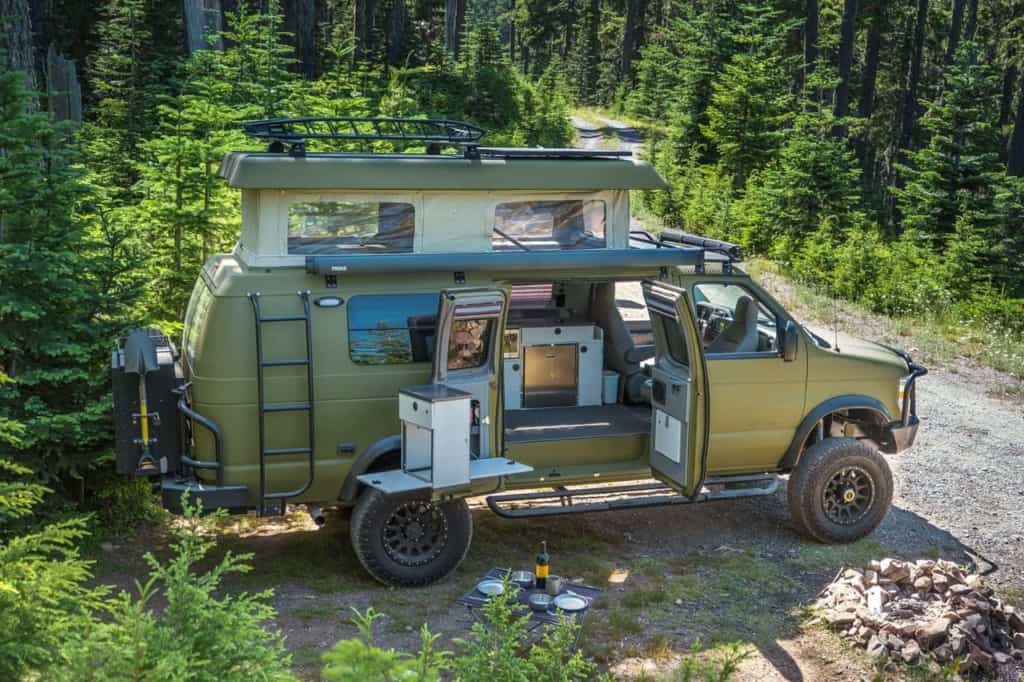 best-4x4-camper-vans-sportsmobile-classic-van