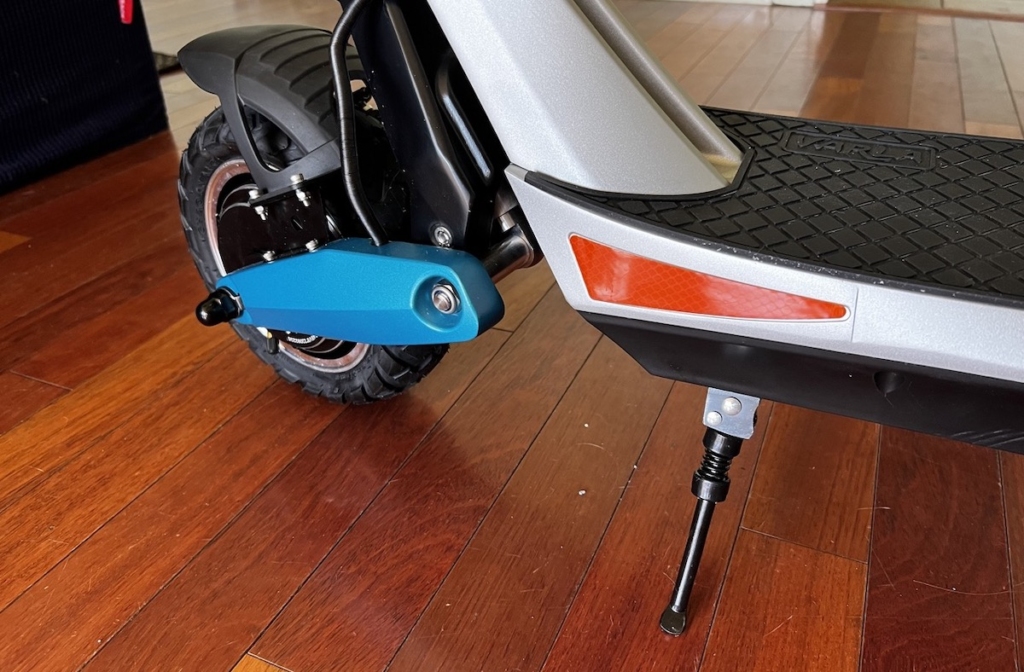 e-scooter-kickstand