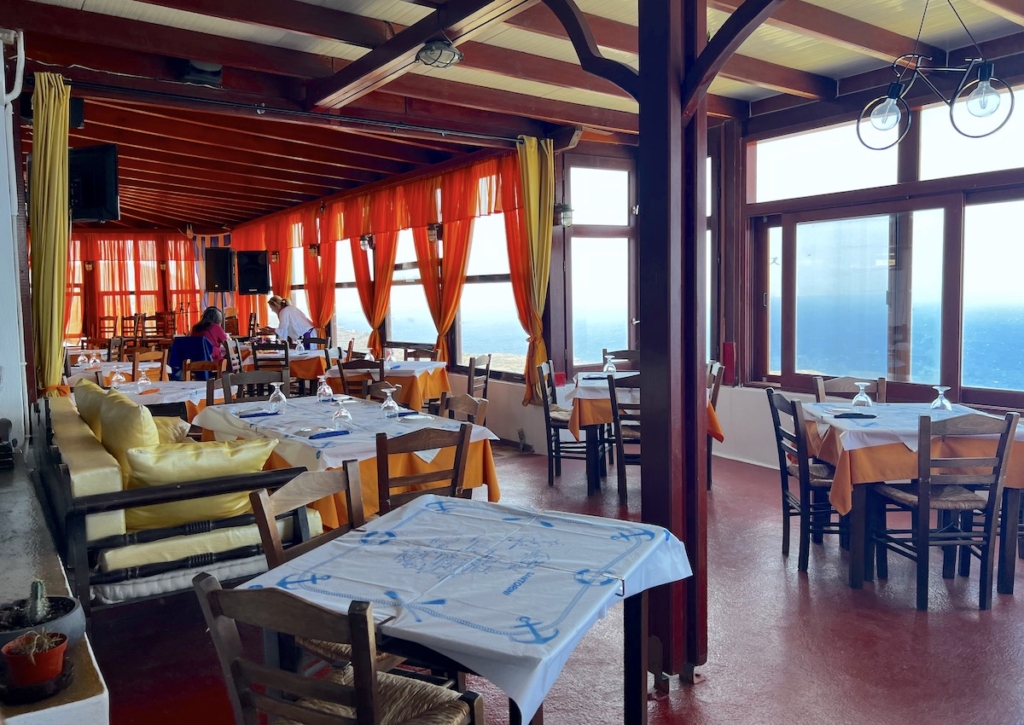 authentic santorini tavern restaurant