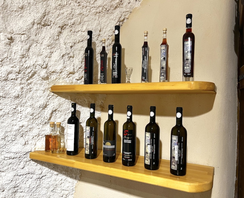 wine-selection-art-space-winery