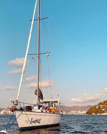 sailboat-coast-of-mexico-nomad