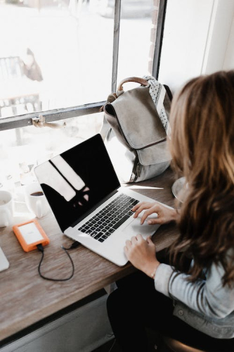 girl-working-on-laptop